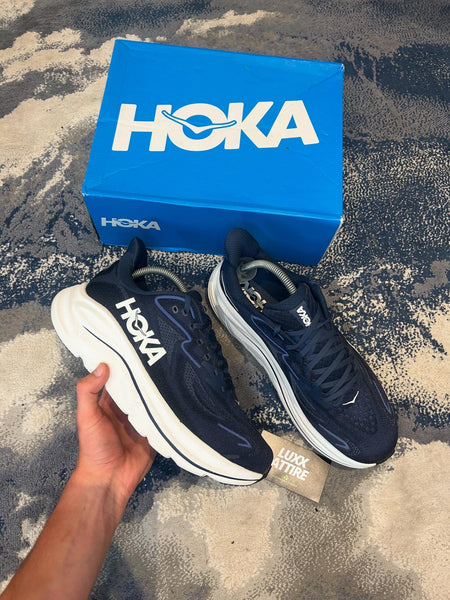 HOKA CLIFTON 10 TRAINERS - UK 9