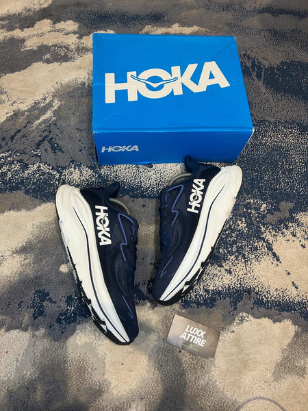 HOKA CLIFTON 10 TRAINERS - UK 9