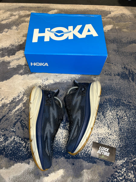 HOKA CLIFTON 9 - UK 8.5